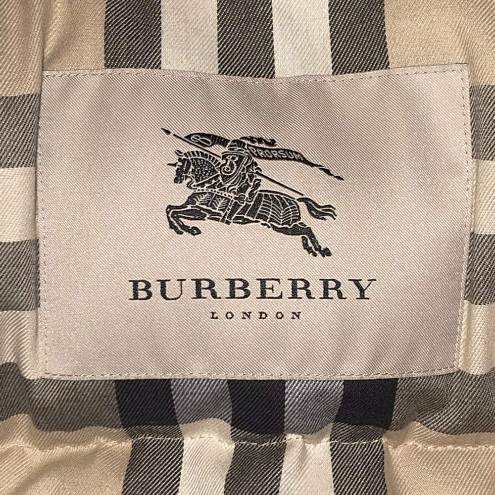 Burberry Vest (Size M)